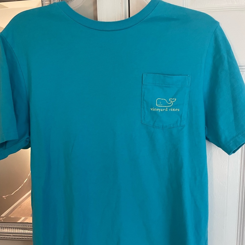 Lot of boys vineyard vines long and short sleeve tees